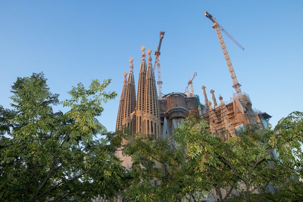 Gaudi Apartment Barcelona Exterior photo